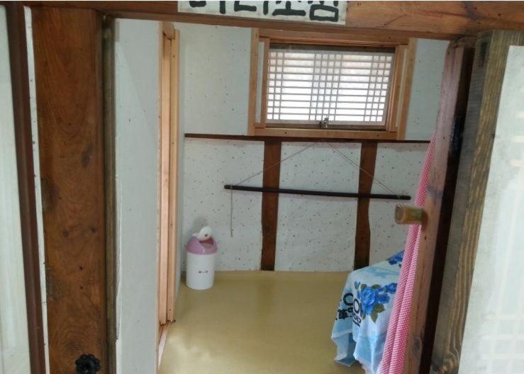 Goseong Choi Pilgan'S Old House Hotel Kamer foto