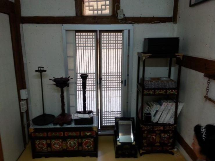 Goseong Choi Pilgan'S Old House Hotel Kamer foto