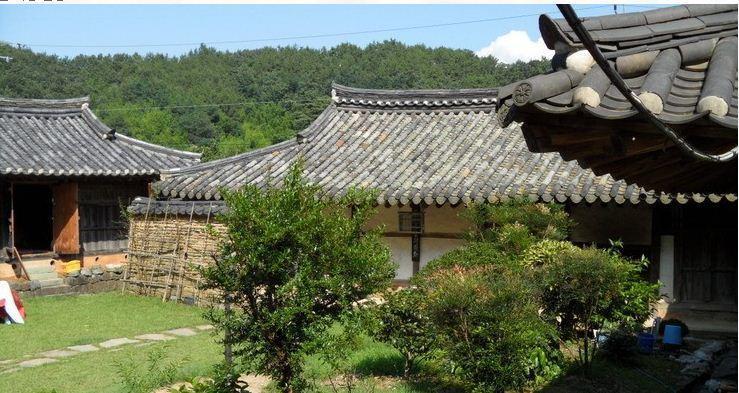 Goseong Choi Pilgan'S Old House Hotel Buitenkant foto